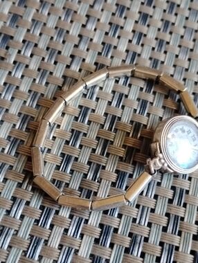 10K Gold Bezel Watch(Non Working)